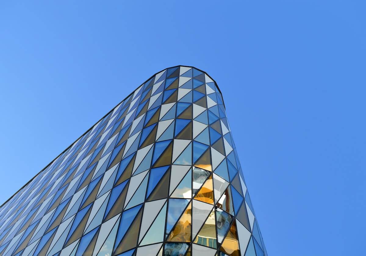 蜜桃视频读完想评论？先把这段话的描述有没有夹着评价理清，再把转述改成不带评价的版本（像给句子做体检）